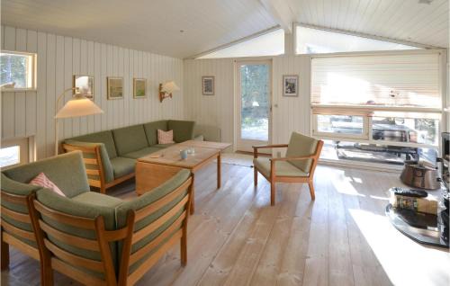 Anholt Casa | Amazing Home In Anholt With Kitchen