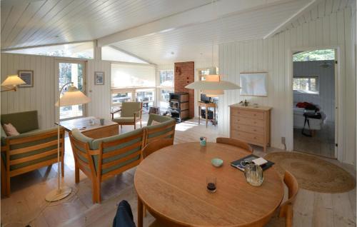 Anholt Casa | Amazing Home In Anholt With Kitchen