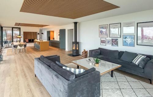 Hvidbjerg Strand Casa | Amazing Home In Børkop With Wifi