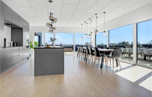 Hvidbjerg Strand Casa | Amazing Home In Børkop With Wifi