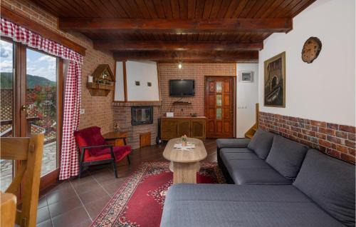 Presika Casa | Amazing Home In Blazevci With Sauna