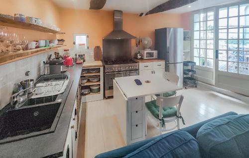 Cessenon-sur-Orb Casa | Amazing Home In Cessenon-Sur-Orb