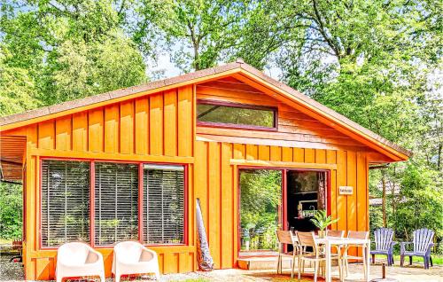 Dwingeloo Casa | Amazing Home In Dwingeloo With Wifi
