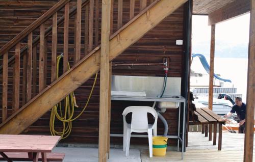 Farsund Casa | Amazing Home In Farsund With Wifi