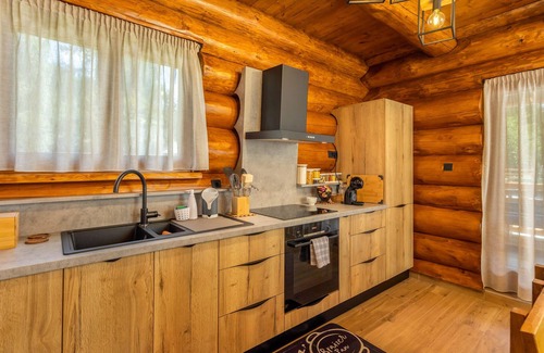 Sarsoni Casa | Increíble casa en Fuzine con sauna