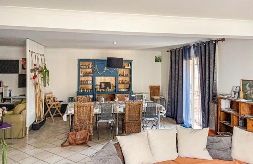 Generac Casa | Amazing home in Générac with Outdoor swimming pool, WiFi and 3 Bedrooms