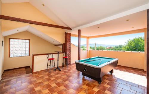 Galovac Casa | Amazing Home In Galovac With Kitchen