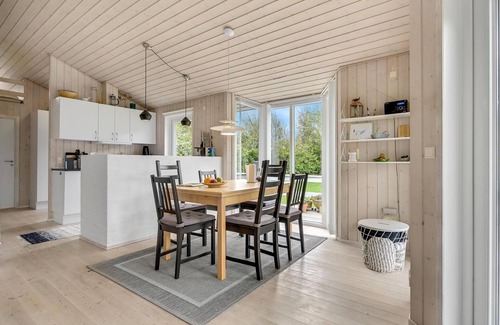Fjellerup Strand Casa | Bonita casa en Glesborg con cocina
