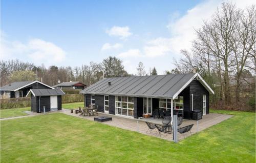 Hou Casa | Amazing Home In Hals With Kitchen
