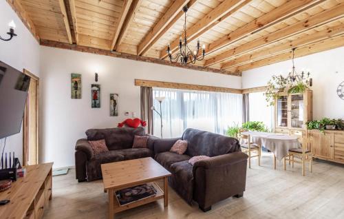 Lisewiec Casa | Amazing Home In Jagatowo With Kitchen