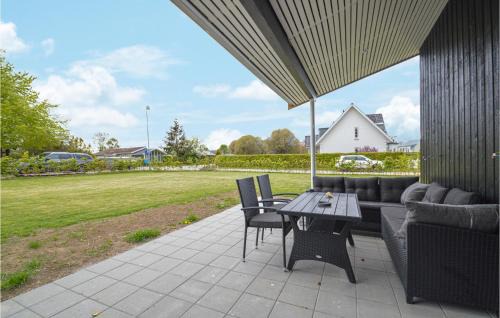 Strøby Egede Casa | Amazing Home In Køge With Kitchen