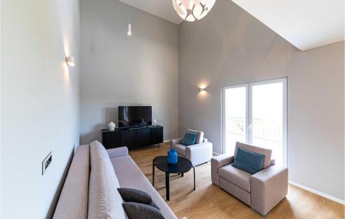 Plano Casa | Amazing Home In Kastel Stafilic