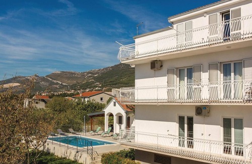 Kastela Casa | Amazing Home in Kastel Luksic With Wifi and 1 Bedrooms