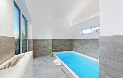 Lembruch Casa | Amazing Home In Lembruchdümmer See