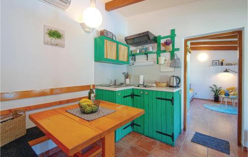 Sveti Juraj na Bregu Casa | Amazing Home In Lopatinec With Jacuzzi