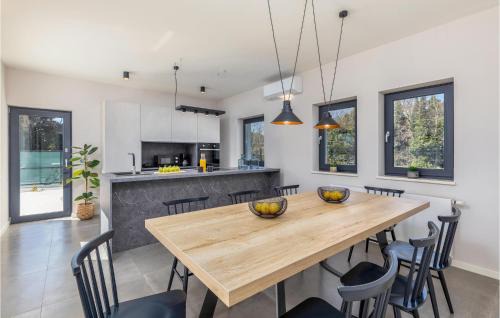 Marcana Casa | Amazing Home In Marcana