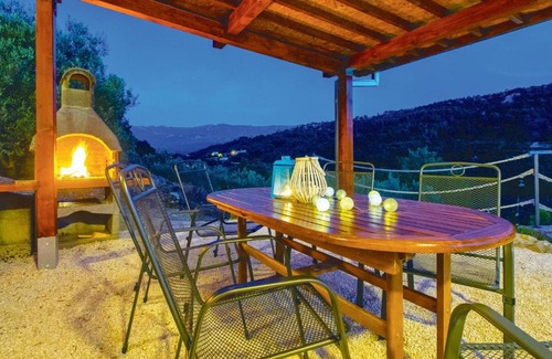 Zvecanje Casa | Amazing Home In Omis With 3 Bedrooms, Wifi And Outdoor Swimming Pool