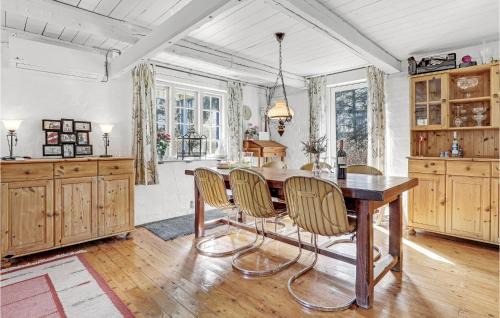 Ronne Casa | Amazing Home In Rønne With Kitchen