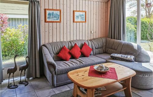 Muritz Casa | Amazing Home In Rechlin With Kitchen