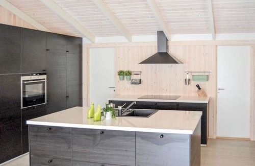 Nordost Casa | Hermosa casa de 5 dormitorios en Sæby