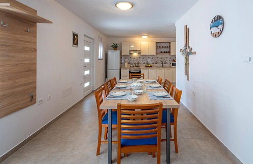 Sikici Casa | Hermosa casa en Sikici con WiFi