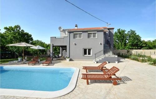 Dicmo Casa | Amazing Home In Turjaci With Wifi