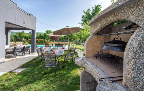 Dicmo Casa | Amazing Home In Turjaci With Wifi