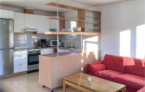 Vaddo Casa | Amazing Home In Väddö With Wifi