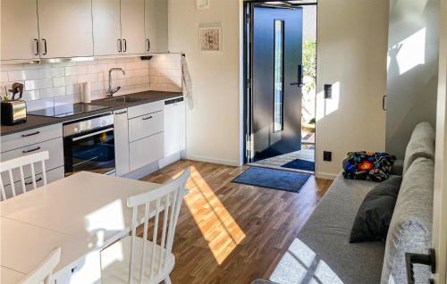 Varberg Casa | Amazing Home In Varberg With Wifi