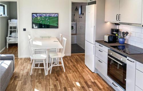 Varberg Casa | Amazing Home In Varberg With Wifi