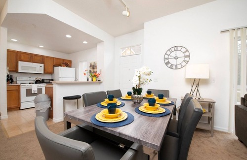Venetian Bay Villages Casa | Amazing Home near Disney / 4 Pools / Gym / Pet Friendly 🏠
