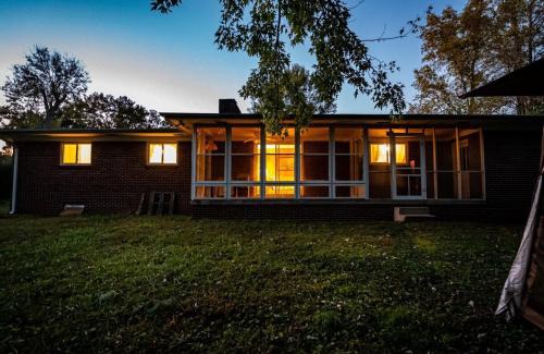 Middle Valley Casa | Amazing House Hot Tub Mins To Major Hospitals