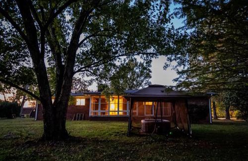 Middle Valley Casa | Amazing House Hot Tub Mins To Major Hospitals