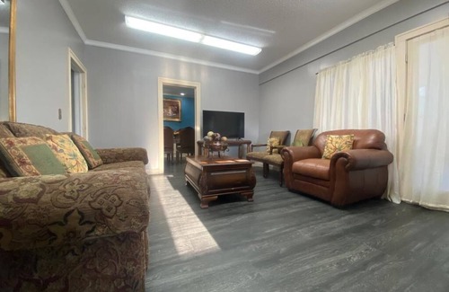 Willmar Casa | Amazing & HUGE 3-Bedroom Home In Willmar MN- BEST PRICE
