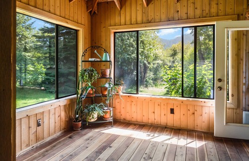Athol Casa | Amazing Idaho Country Retreat Near Silverwood