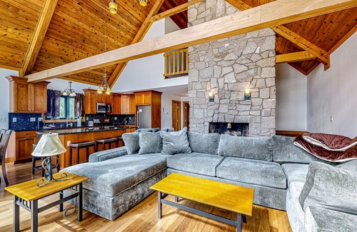 Wolfeboro Casa | Amazing lakefront retreat with stunning views - near skiing & golf