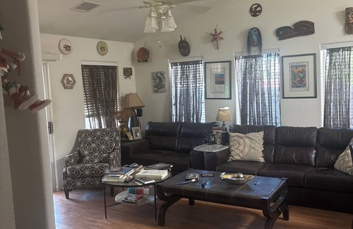 Casa Grande Casa | Amazing Living for the price it’s a must see!