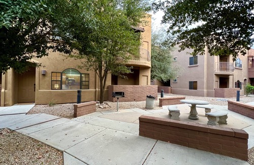 Tucson Condominio | Amazing Location 2 Bedroom Condo by River Walk