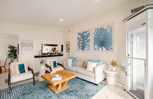 El Porto Casa | Amazing location, Unique Oceanfront Beach House!