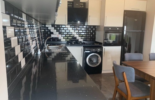 Trikomo Apartamento | Increíble lujoso apartamento de 2 dormitorios en una residencia de 5 estrellas