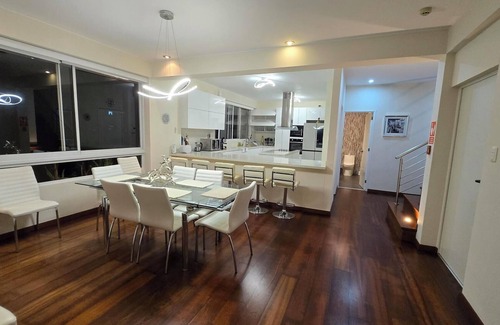 Santa Cruz Condominio | Amazing Miraflores Penthouse! Private Rooftop Hot Tub and Gameroom with WiFi, AC