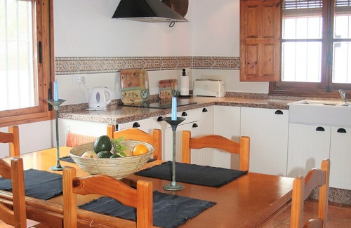 Canillas de Aceituno Villa | Increíbles vistas a la montaña: Villa privada rural en Andalucía con piscina propia. capacidad para 6 personas