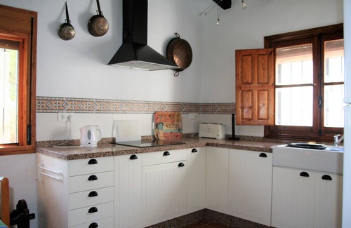 Canillas de Aceituno Villa | Increíbles vistas a la montaña: Villa privada rural en Andalucía con piscina propia. capacidad para 6 personas