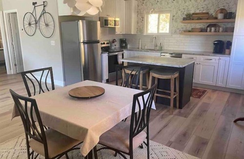 Mills River Casa | Amazing Mountain View- Quiet Countryside Near Hikes, Biking Trails & Breweries!