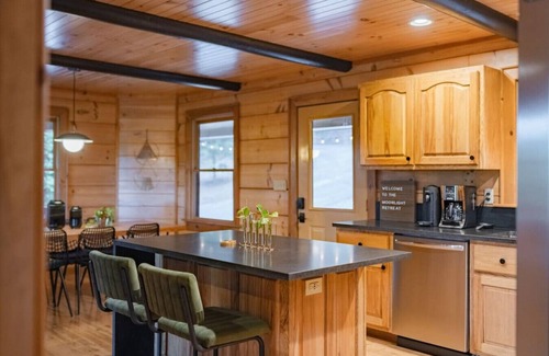 Cherry Log Casa | Amazing Mountain Views + Hot Tub