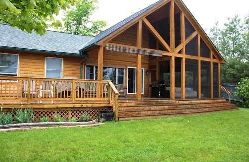 Rapid City Casa | ASOMBROSO Norte Elk Lake Getaway