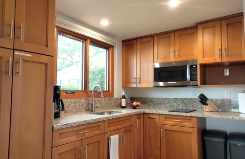 Cielito Casa | Amazing Ocean View Cottage + Hot Tub for Extended Stays