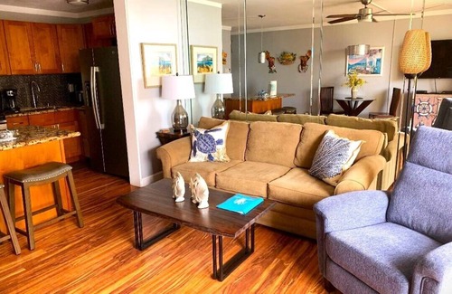 Kihei Condominio | Increíbles vistas al mar - Pasos para la playa - recientemente remodelado