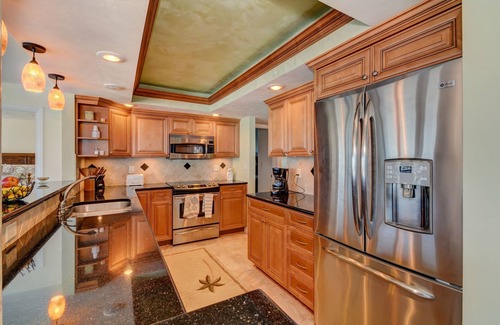 Daytona Beach Shores Condominio | Increíble condominio frente al mar 3BR / 3BA con vistas increíbles! 5 estrellas de lujo!