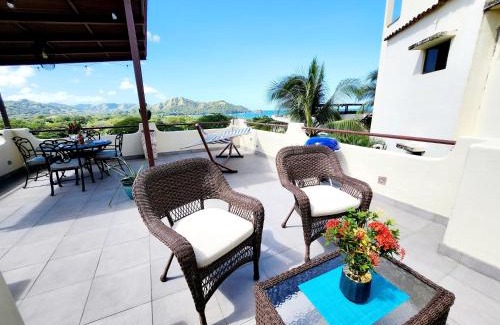 Coco Sunset Hills Apartamento | Amazing Oceanview Private Villa Rooftop Terrace Walk to Beach